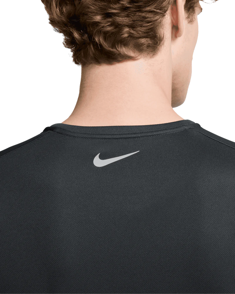 Nike Dri-Fit Miler Flash Laufshirt grau   