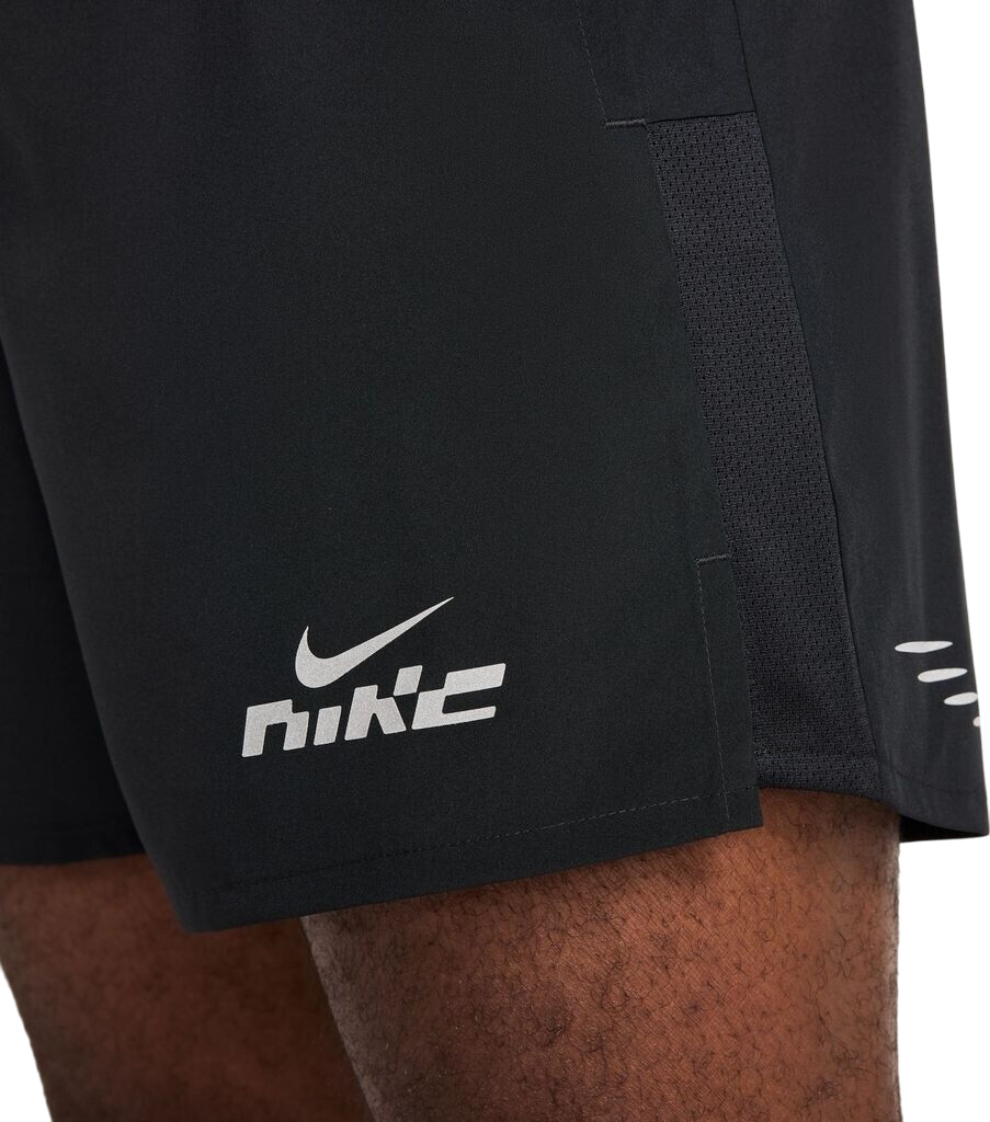 Nike Challenger Flash Dri-Fit Shorts schwarz  