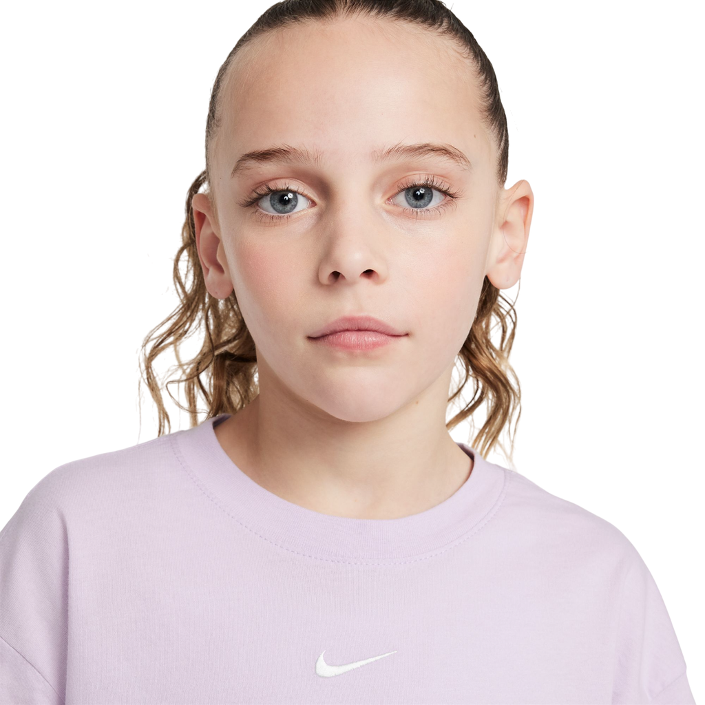 Nike Sportswear Grafik T-Shirt lila Kinder   