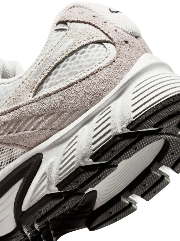 NIKE V5 RNR SUEDE 2