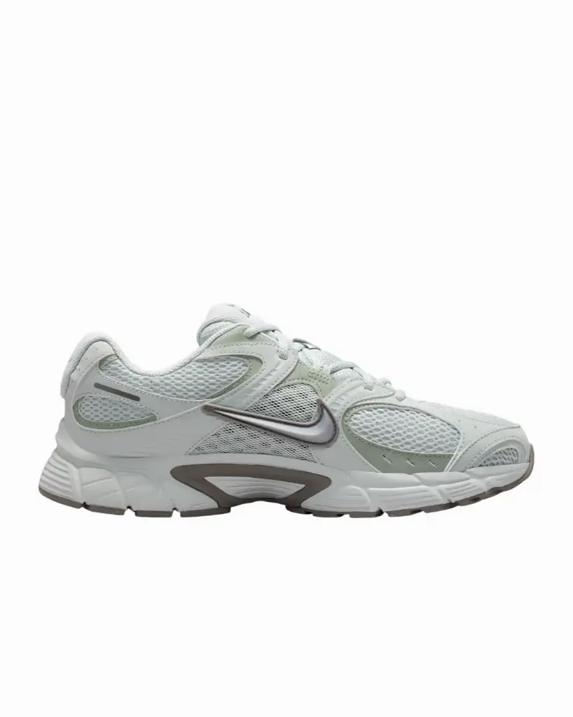 Nike V5 RNR Sneaker weiß