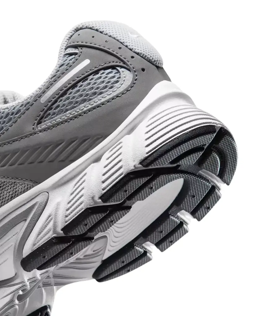 NIKE V5 RNR NBK